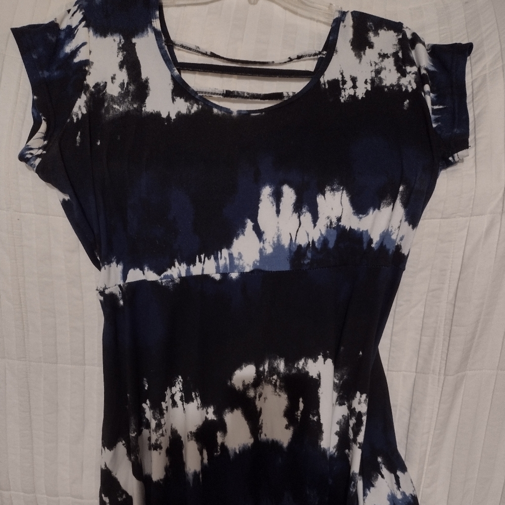 Cute Little Tidi-looking Mini-dress